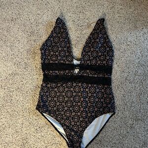 SHEIN Black and Pink One Piece Swimsuit